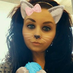 Meet your Posher, Robin